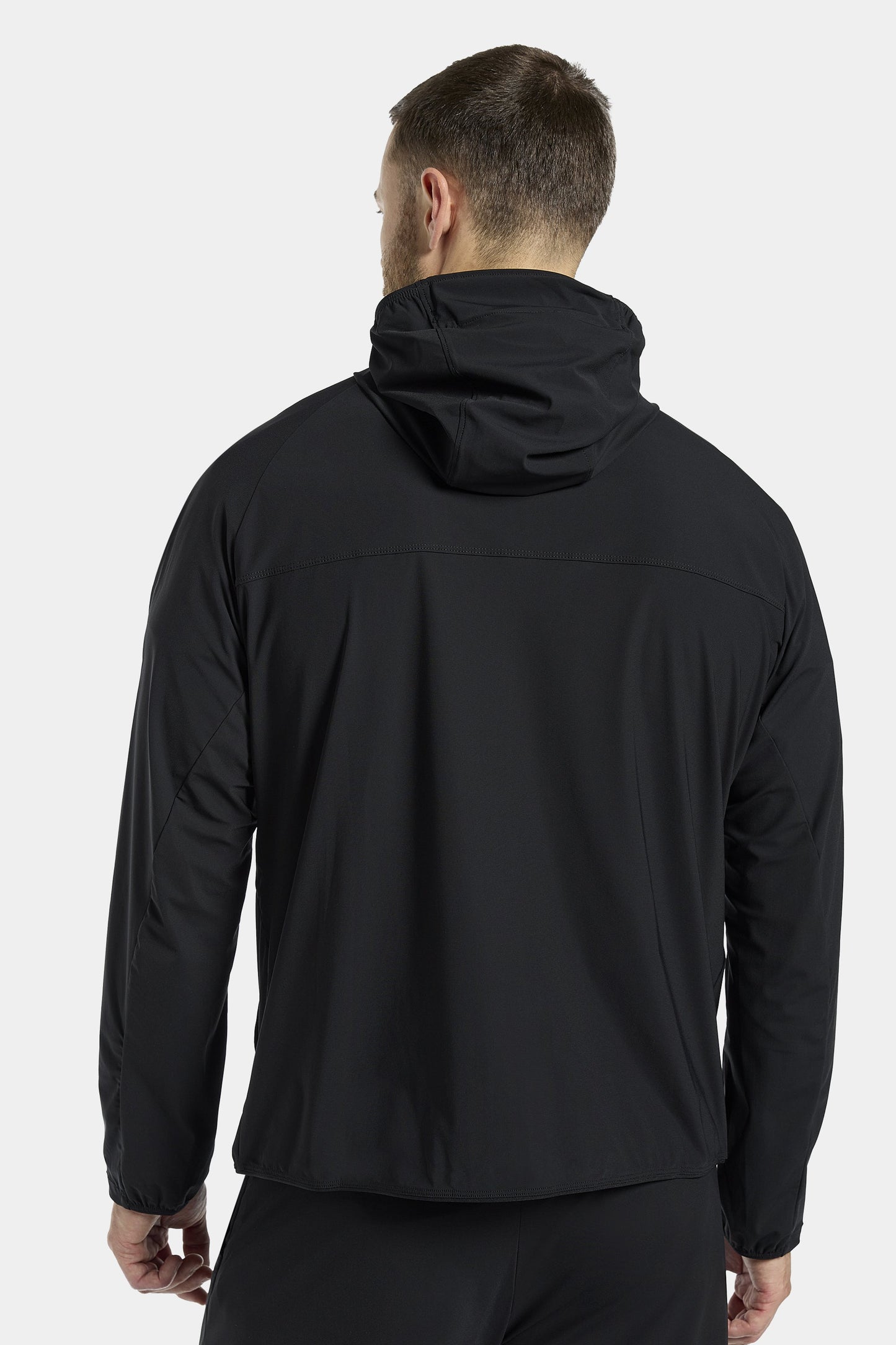 THE ACTIVE HOODED WINDBREAKER